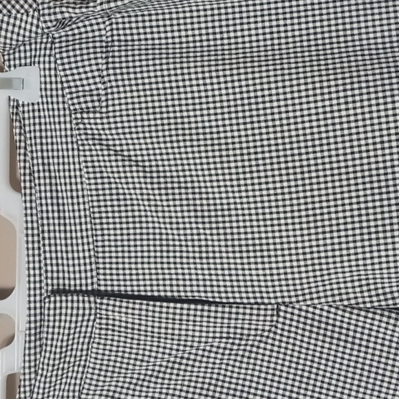 R.Q.T Black/White Checkered Long Shorts w Ribbon Weave Hem Design Size 16 - Picture 3 of 4